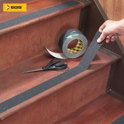 RUBAN ADESIF NOIR ET JAUNE ANTI DERAPANT 50MM DE15M SGS - Image 3