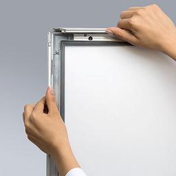 Cadre lumineux LED Premium Outdoor 35 mm DIN B0 format affiche, recto - Image 11