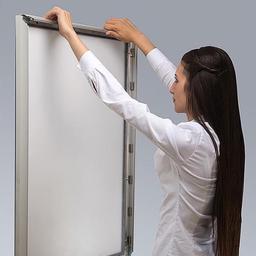 Cadre lumineux LED Premium Outdoor 35 mm DIN B0 format affiche, recto - Image 8