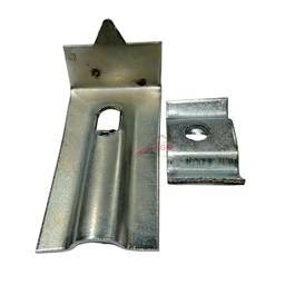 Attache caillebotis en acier zingué pour fixation de grille